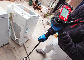 ピンポイントで漏水個所を特定！ トレーサーガス方式調査